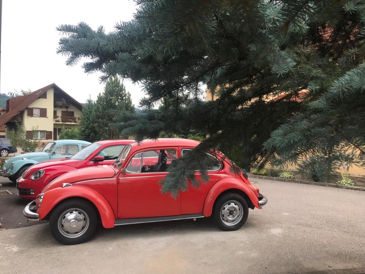 Vila Old Cars Cristian  Exterior photo